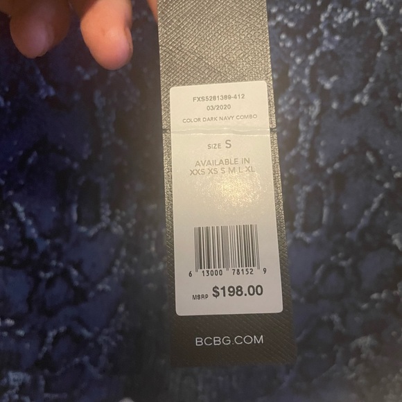 BCBG snake print crop top - Picture 3 of 3